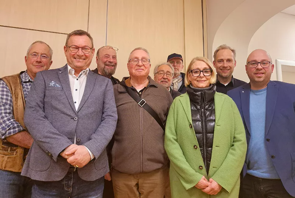 Die Freie Wählergemeinschaft (FWG) hatte kürzlich die Gelegenheit, die Bad Orb Kur GmbH zu besuchen und sich mit deren Geschäftsführer Steffen Kempa auszutauschen. Die Freie Wählergemeinschaft (FWG) hatte kürzlich die Gelegenheit, die Bad Orb Kur GmbH zu besuchen und sich mit deren Geschäftsführer Steffen Kempa auszutauschen.