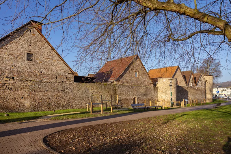 Stadtmauer am Quellenring in Bad Orb